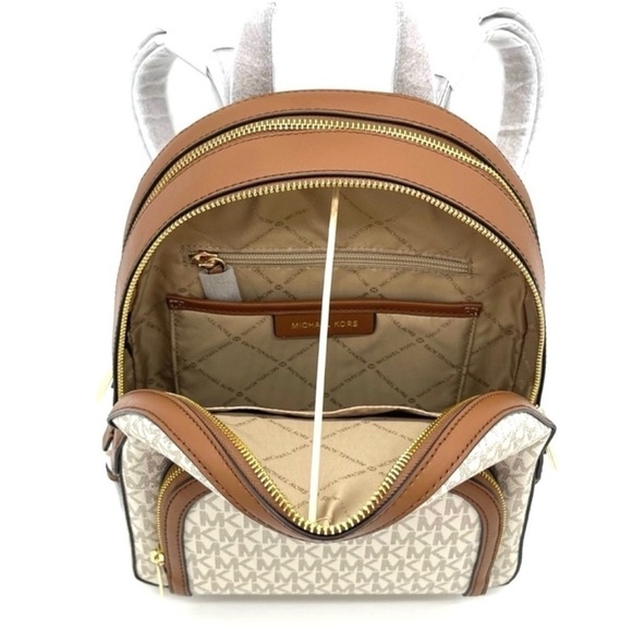Michael Kors Jaycee Medium Zip Packet Backpack
Vanilla/Brown - Picture 7 of 11